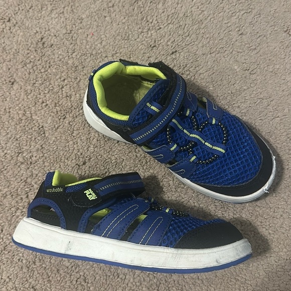 Stride Rite Other - Stride Rite Boys Water Shoes size 11